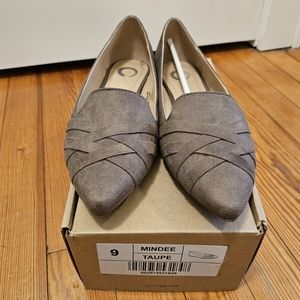 Journee Collection "Mindee" Loafer NWT Taupe Color Size 9